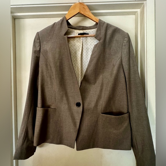 Ann Taylor Jackets & Blazers - Ann Taylor Women's Classic Brown Blazer Size 14